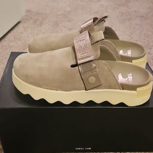 Sorel Cream and Tan Mules with Adjustable Strap